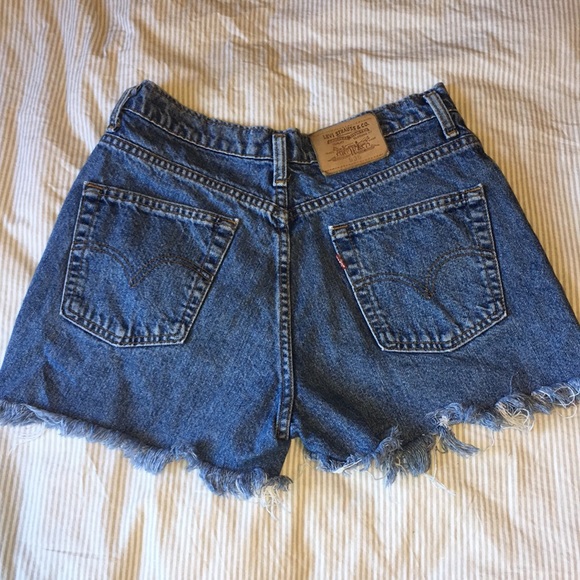 Levi’s Shorts - Picture 1 of 3